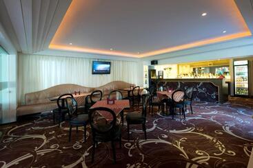 هتل Baltic Inn