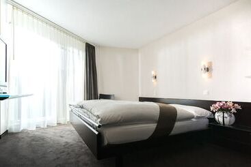 هتل Grand Hôtel Les Endroits