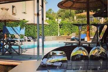 هتل Hôtel Spa Les Alpes