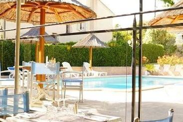 هتل Hôtel Spa Les Alpes