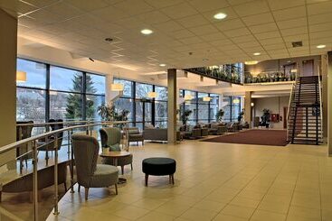 هتل Krynica Conference & Spa