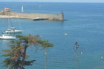 هتل Le Bon Port