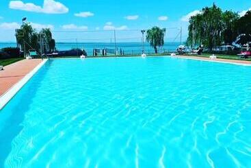 هتل Le Tre Isole