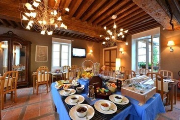 هتل Relais De La Cote D Or