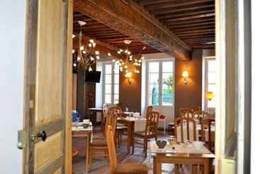 هتل Relais De La Cote D Or