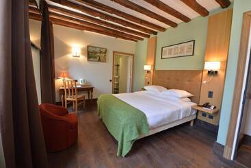 هتل Relais De La Cote D Or