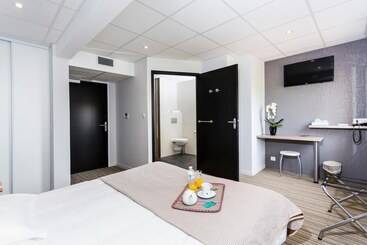 هتل Logis Hôtel Le Relais