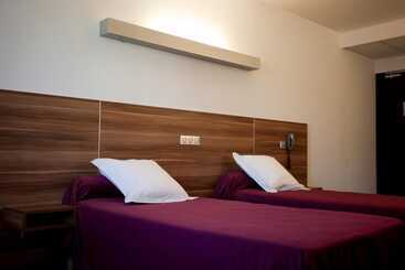 هتل Logis Hôtel Restaurant L Europe