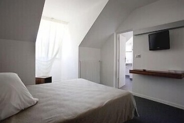 هتل Logis Hôtel Restaurant L Europe