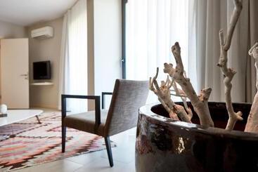 هتل Medinn Boutique