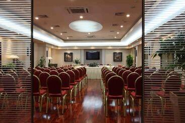 هتل Monte Casa Spa & Wellness