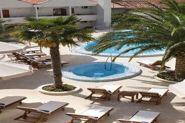 هتل Monte Casa Spa & Wellness
