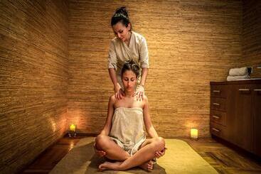 هتل Monte Casa Spa & Wellness