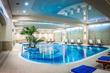 هتل Monte Casa Spa & Wellness