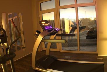 هتل My Place