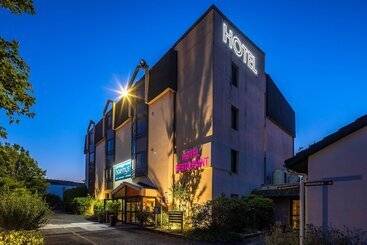 Logis Hotel Noemys Brive   Restaurant Le Teinchurier - Brive la Gaillarde