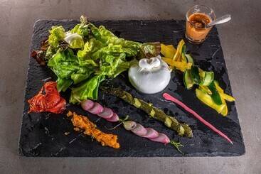 Logis Hotel Noemys Brive Restaurant Le Teinchurier