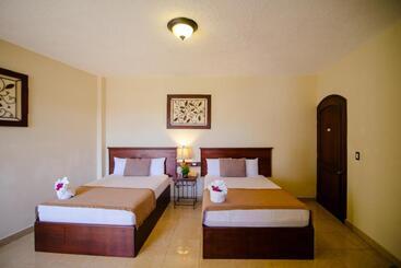 Hotel Quinta Maya