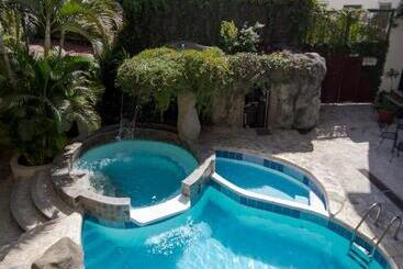Hotel Quinta Maya