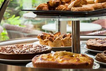 Savoy Palace   Tonellihotels