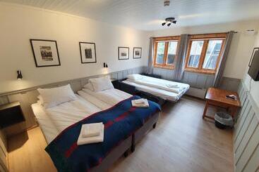 Отель Vertshuset Røros