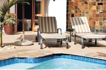 هتل Woodall Country House And Spa