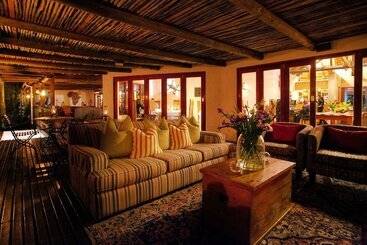 هتل Woodall Country House And Spa