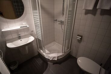 Linge Hotel Elst