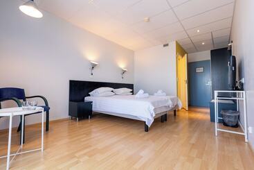 Meri Seaside Hotel & Spa - Kuressaare - Isla Saarema
