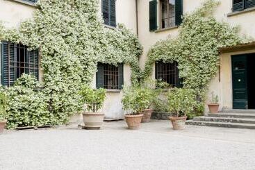 پانسیون Fattoria Di Bacchereto   Guest House