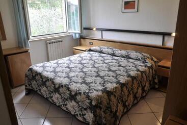 ホテル Albergo Di Murlo