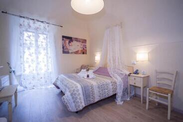 هتل Albergo Etruria
