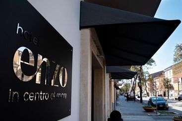 هتل Enzo