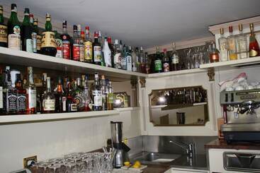 هتل Ristorante Commercio