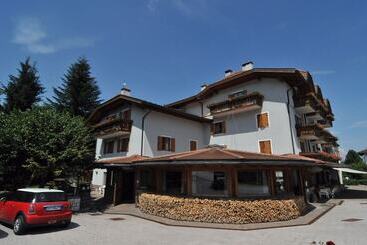 Al Pian Garnì Hotel   B&b & Pizza