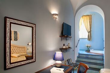 هتل Albergo L Antico Convitto