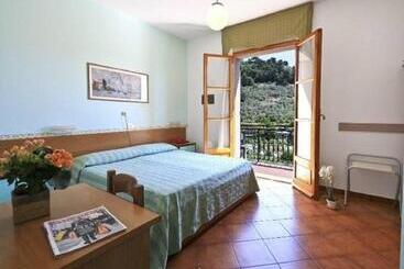 هتل Albergo Ristorante San Matteo