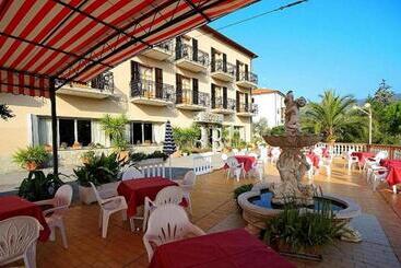 هتل Albergo Ristorante San Matteo