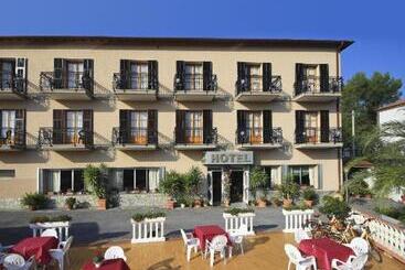 هتل Albergo Ristorante San Matteo