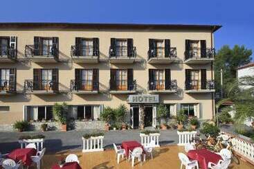هتل Albergo Ristorante San Matteo