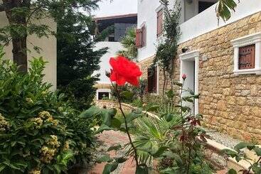 هتل Arion Resort