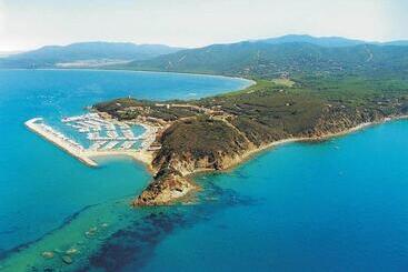 هتل Cala Del Porto Punta Ala