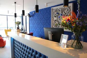 هتل Blue Mansion