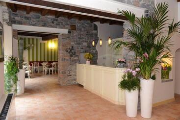 هتل Borgo Antico