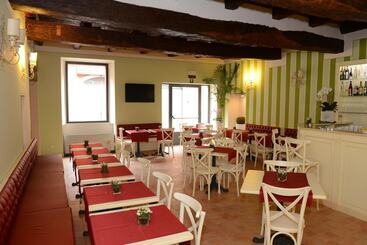 هتل Borgo Antico