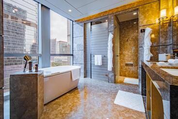 Four Seasons Hotel Shenzhen