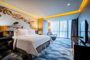 Four Seasons Hotel Shenzhen