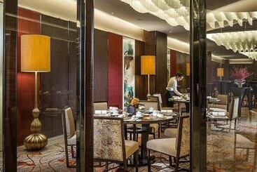 Four Seasons Hotel Shenzhen