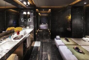 Four Seasons Hotel Shenzhen