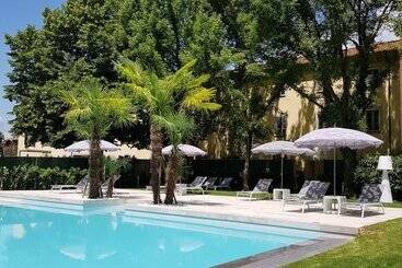 هتل Hambros Il Parco In Villa Banchieri